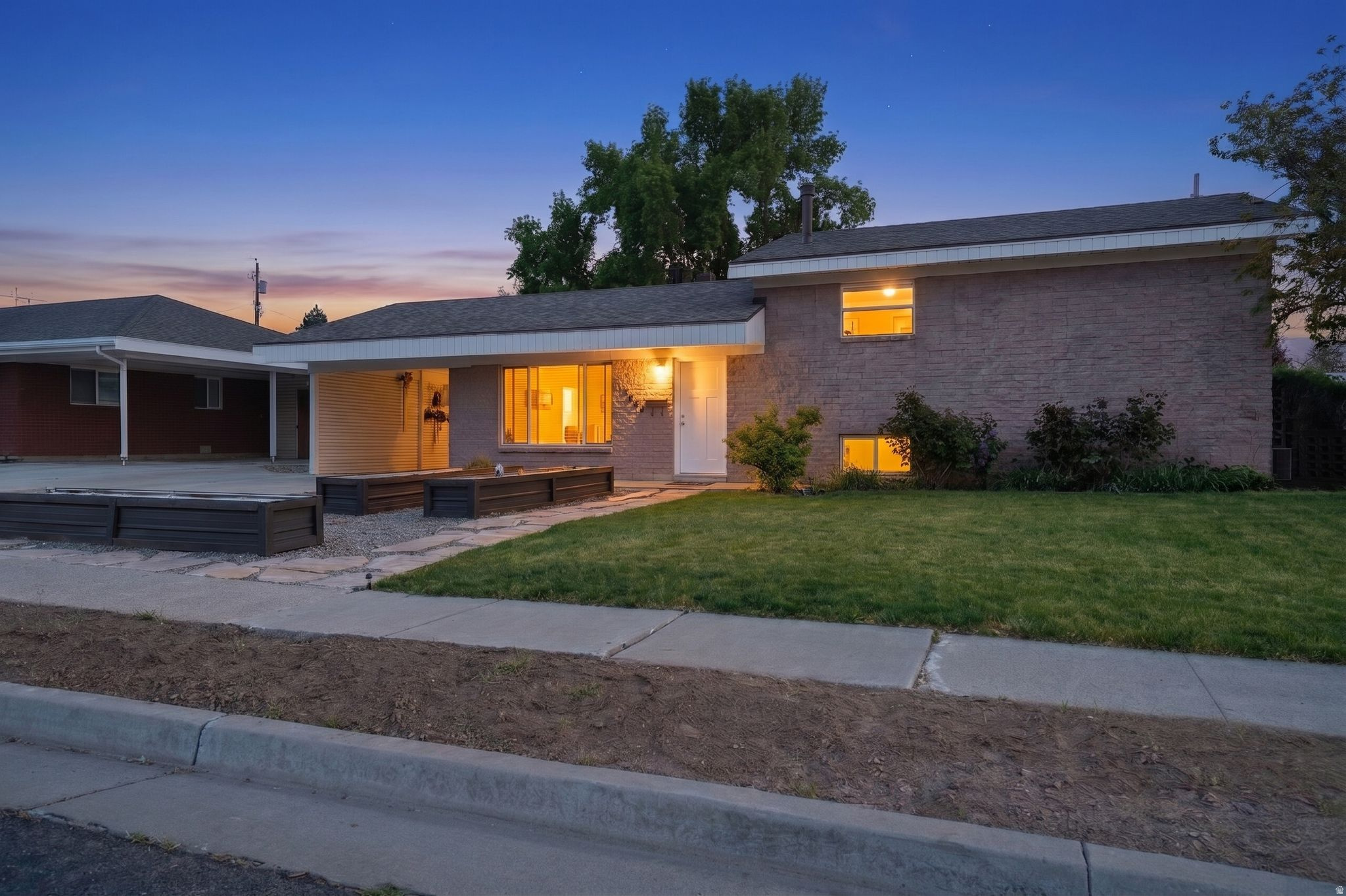 AUBURN GARDENS PLAT #7 - Residential