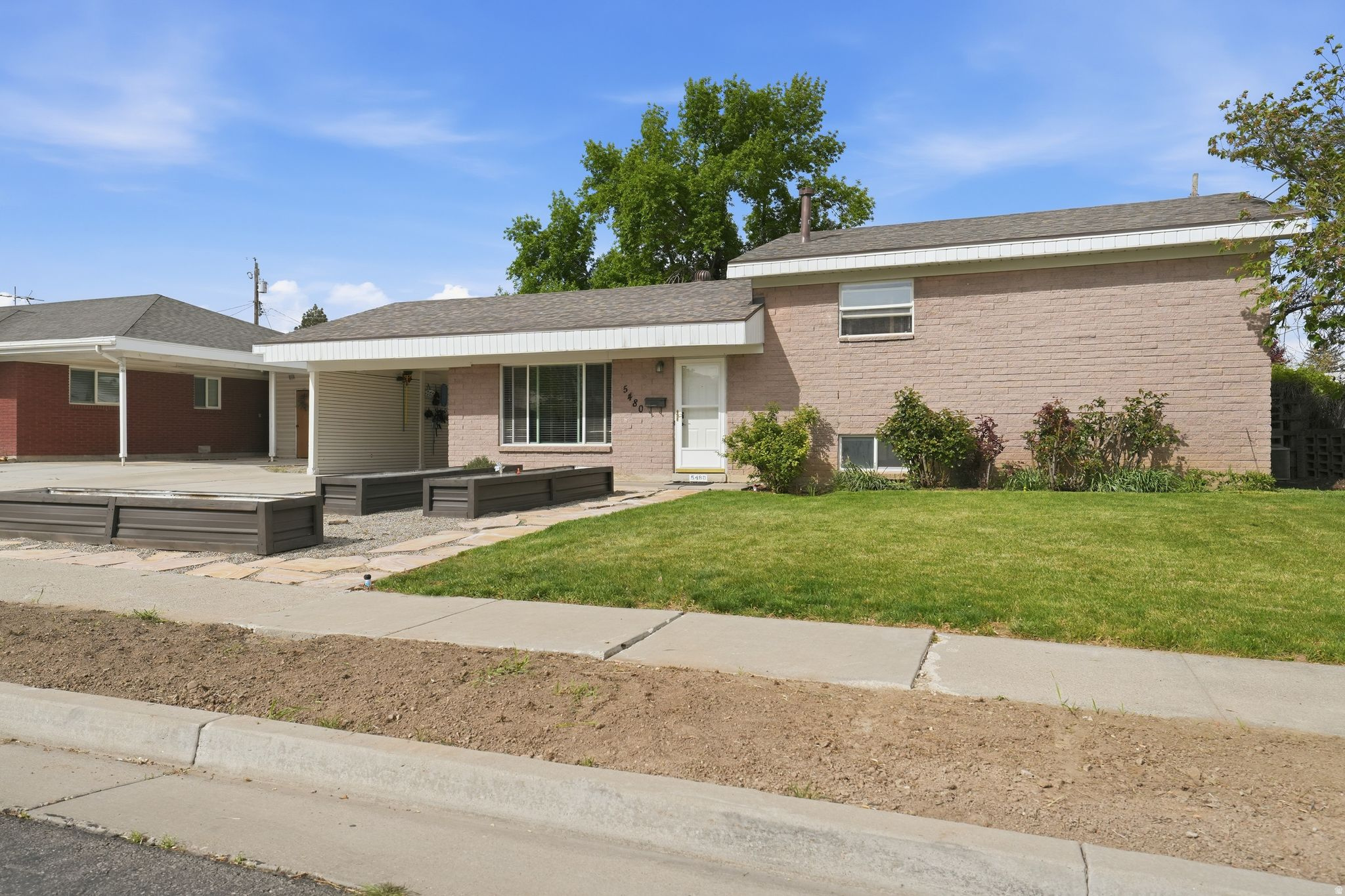 AUBURN GARDENS PLAT #7 - Residential