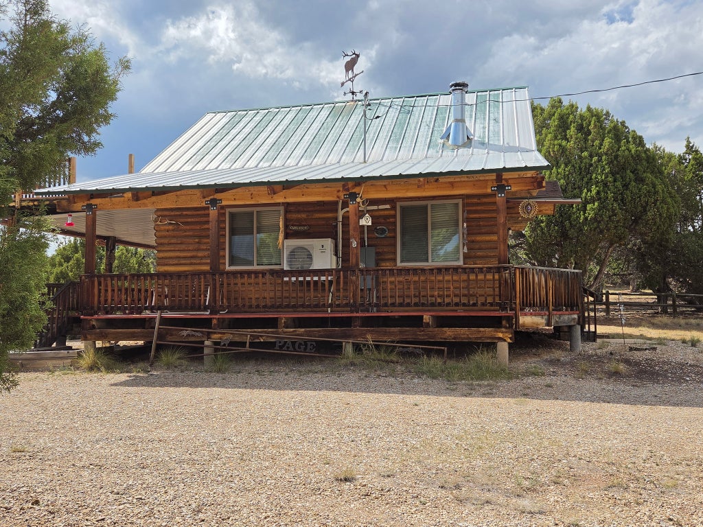 Photo of 46245 W ELKHORN DR S, Fruitland, UT 84027 (MLS # 2182001)