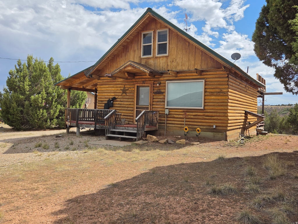 Photo of 46245 W ELKHORN DR S, Fruitland, UT 84027 (MLS # 2182001)