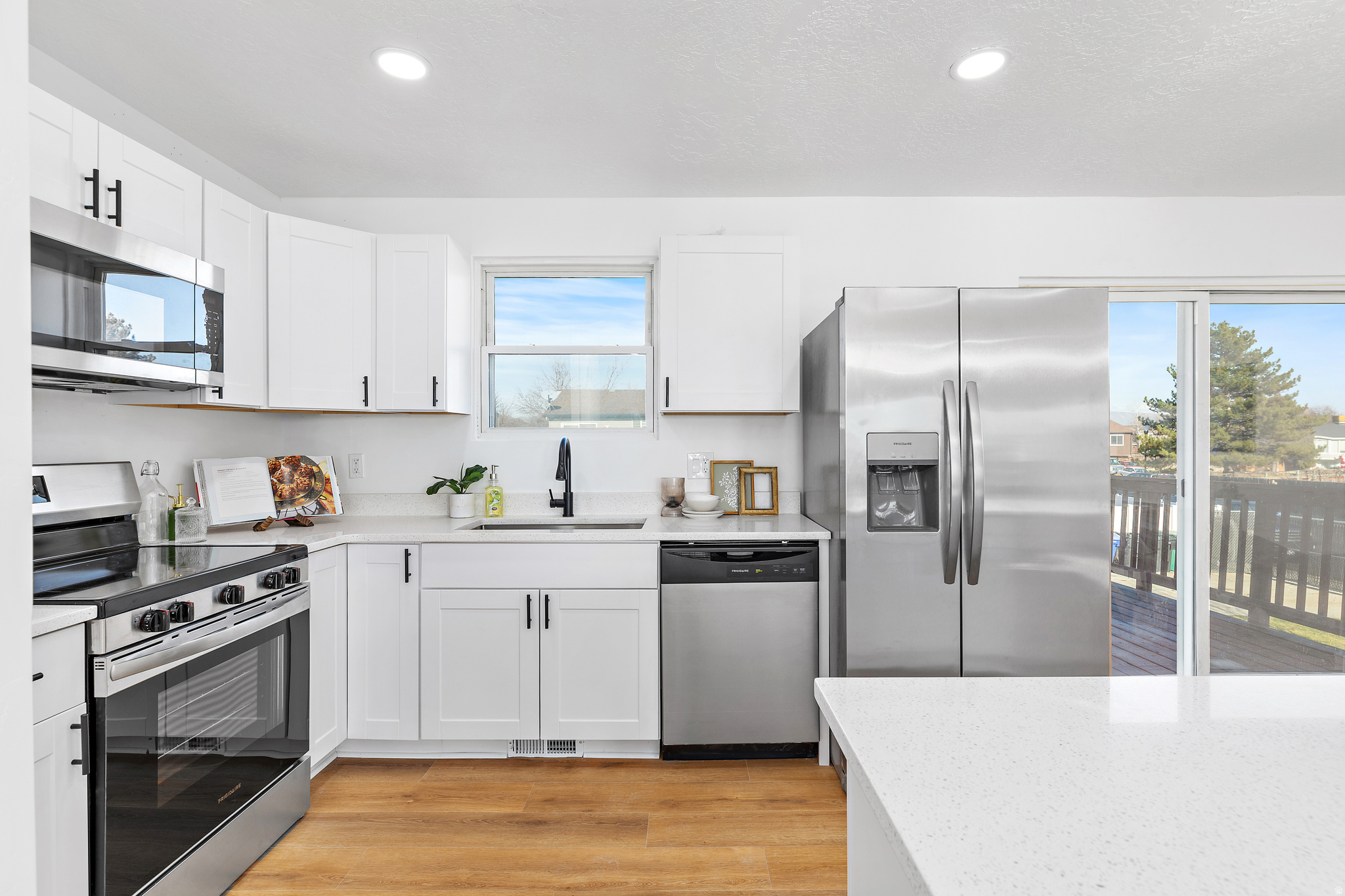 PARK MEADOW ESTATES - Residential