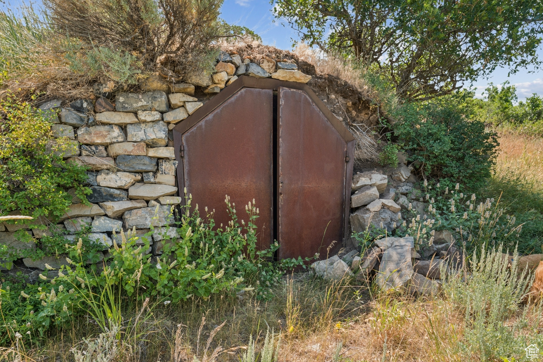 ECHO CREEK RANCHES - Land