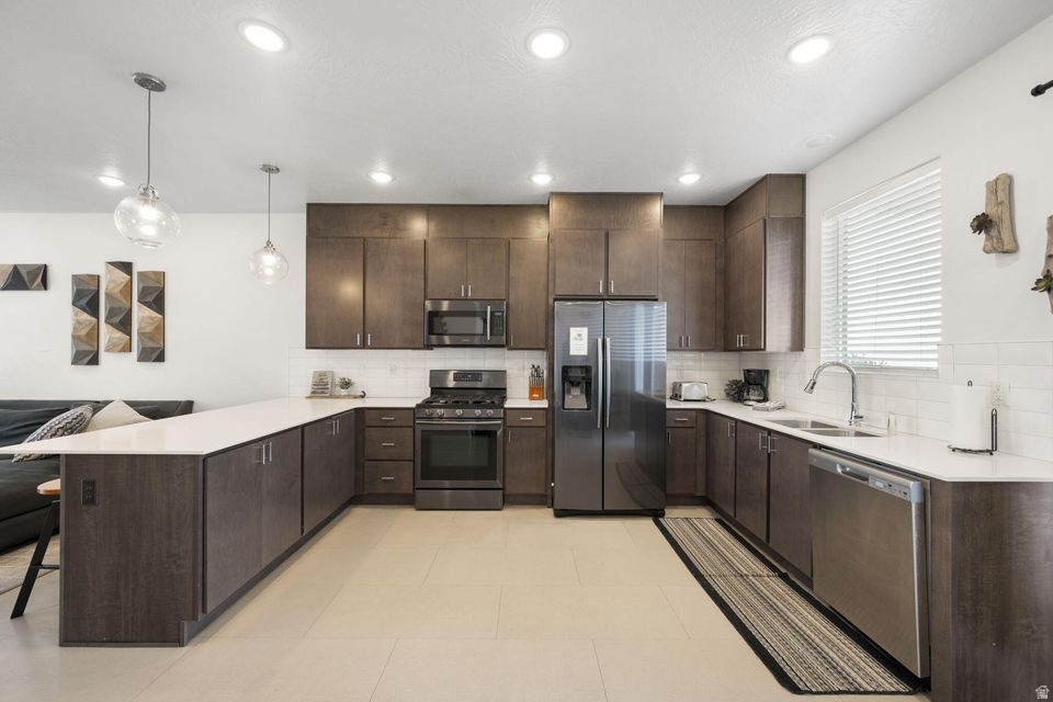 LOFTS AT GREEN VALLEY PH 1 - Residential