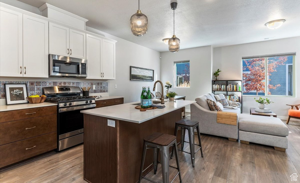 SALT POINT - Residential