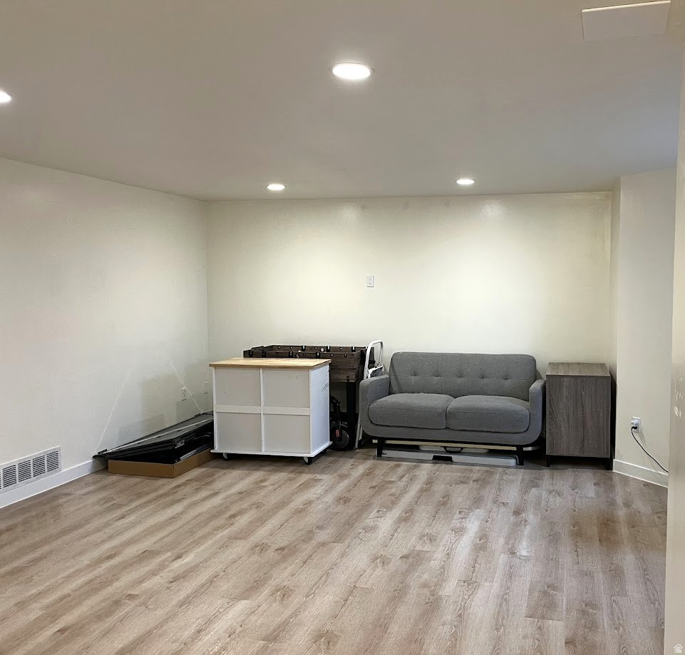 CASTLE VIEW MANOR - Residential