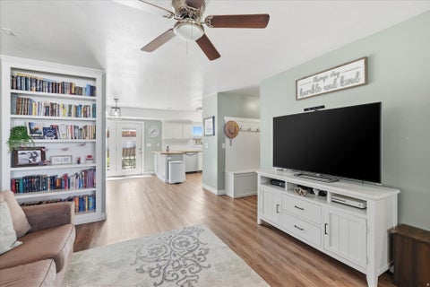 Tiny photo for 542 S LAKESIDE DR, Franklin, ID 83237 (MLS # 2168452)