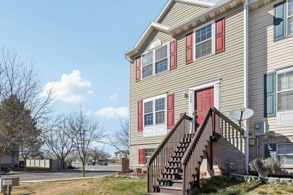 Photo of 5704 W BRAEMAR CT S, West Valley City, UT 84128 (MLS # 2143547)