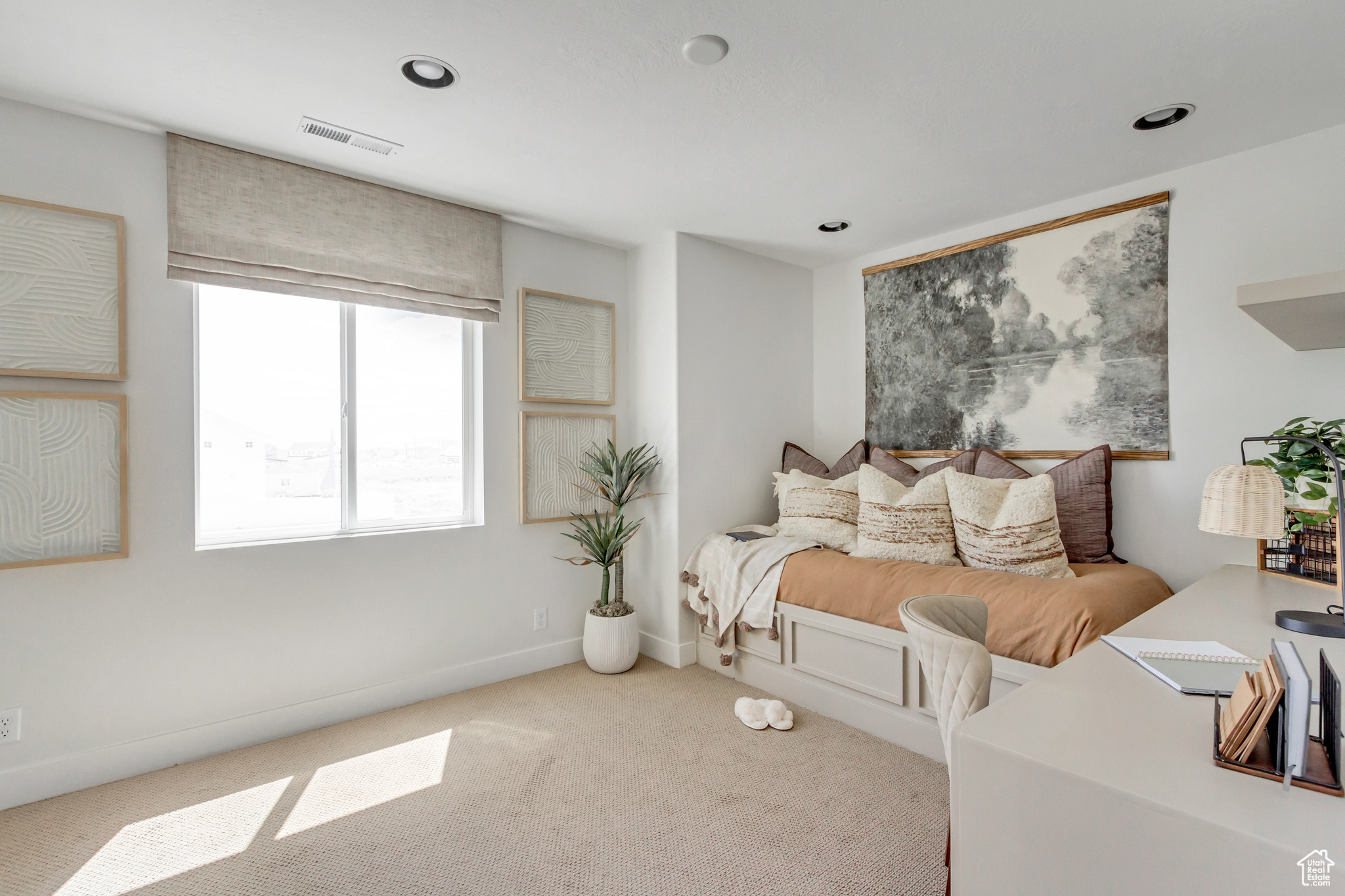 MEADOWBROOK - Residential