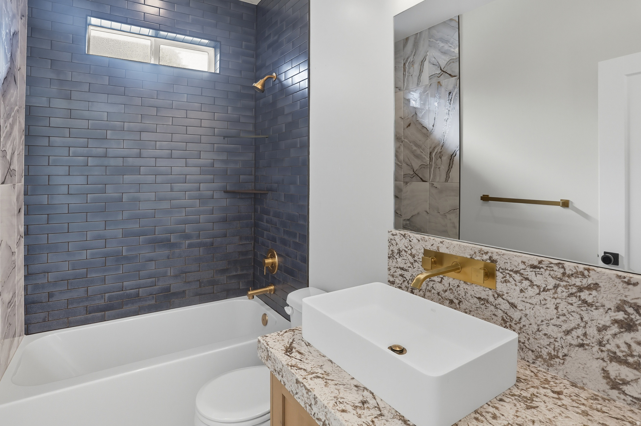 PERRY LANDING - Residential