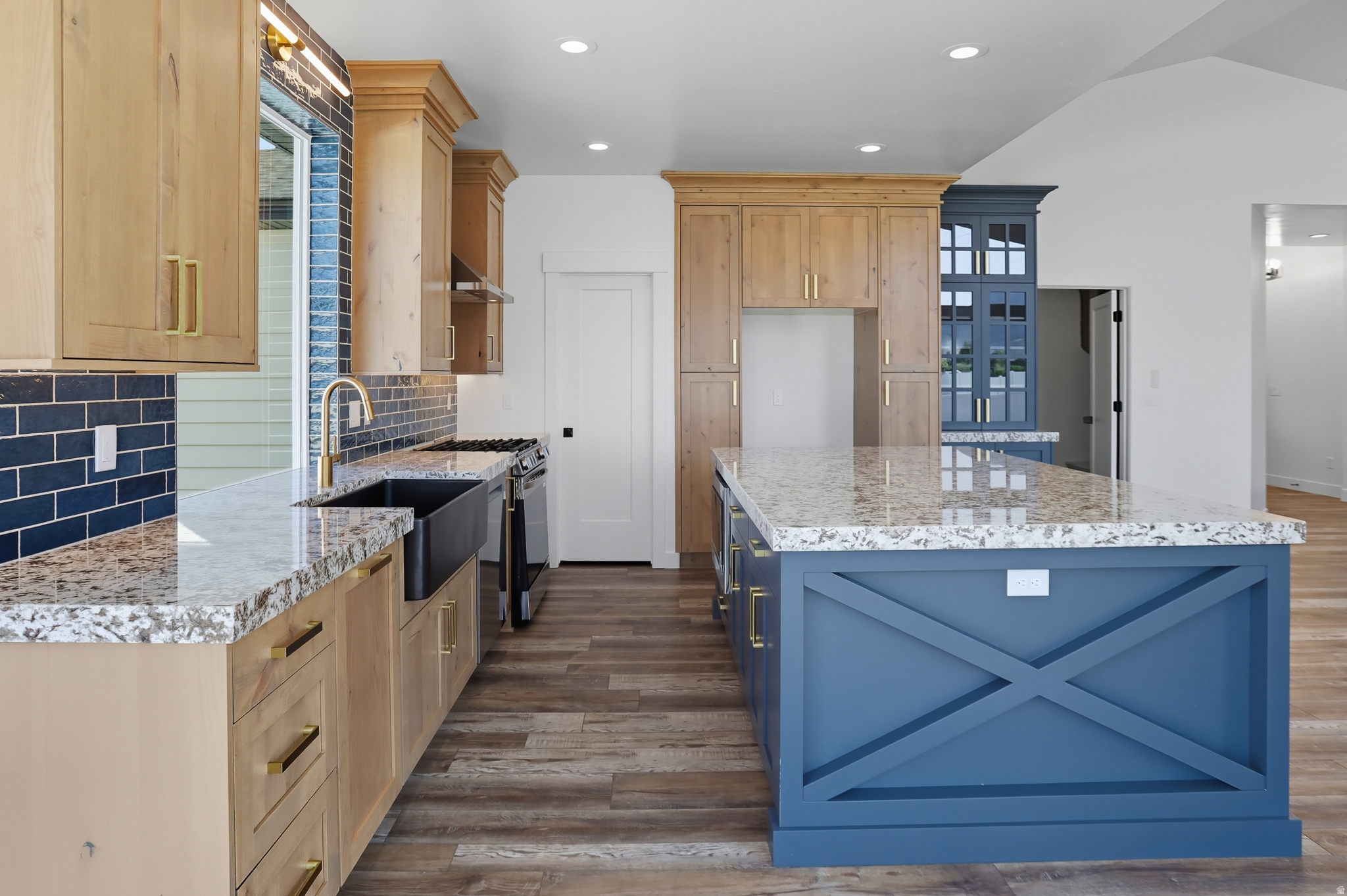 PERRY LANDING - Residential