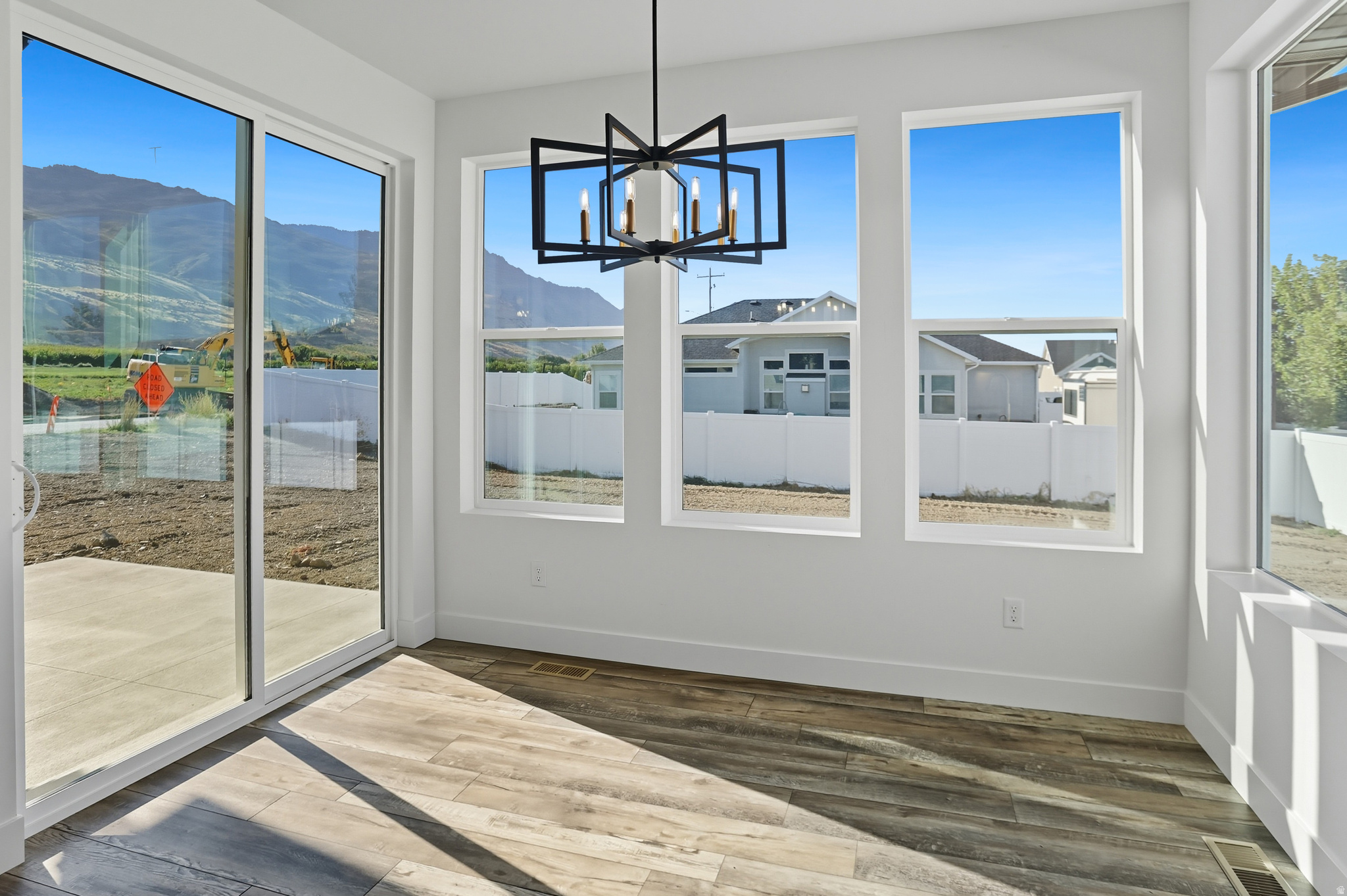 PERRY LANDING - Residential