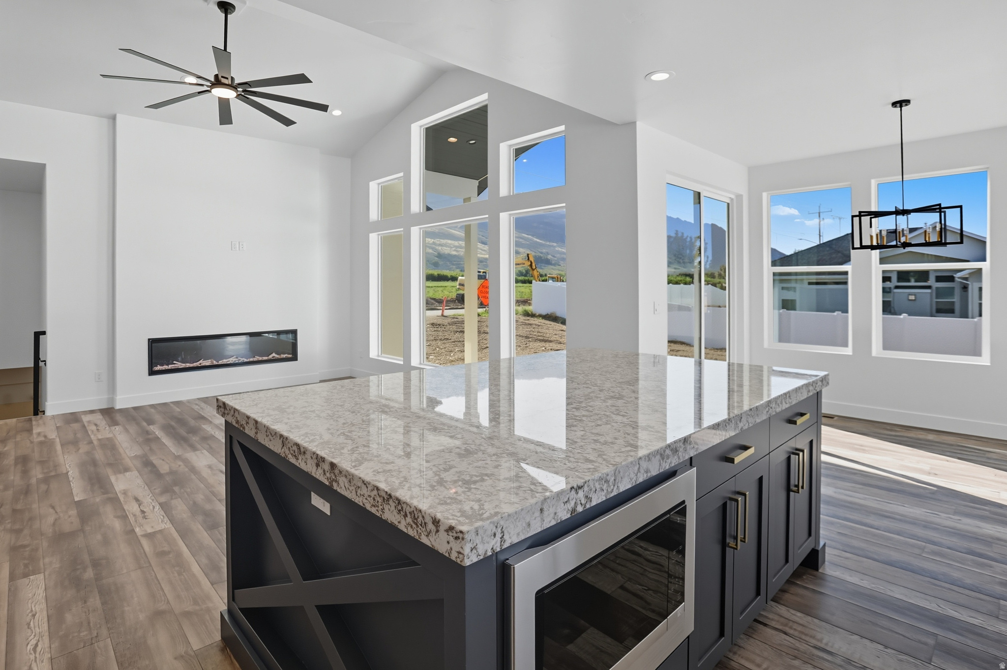 PERRY LANDING - Residential