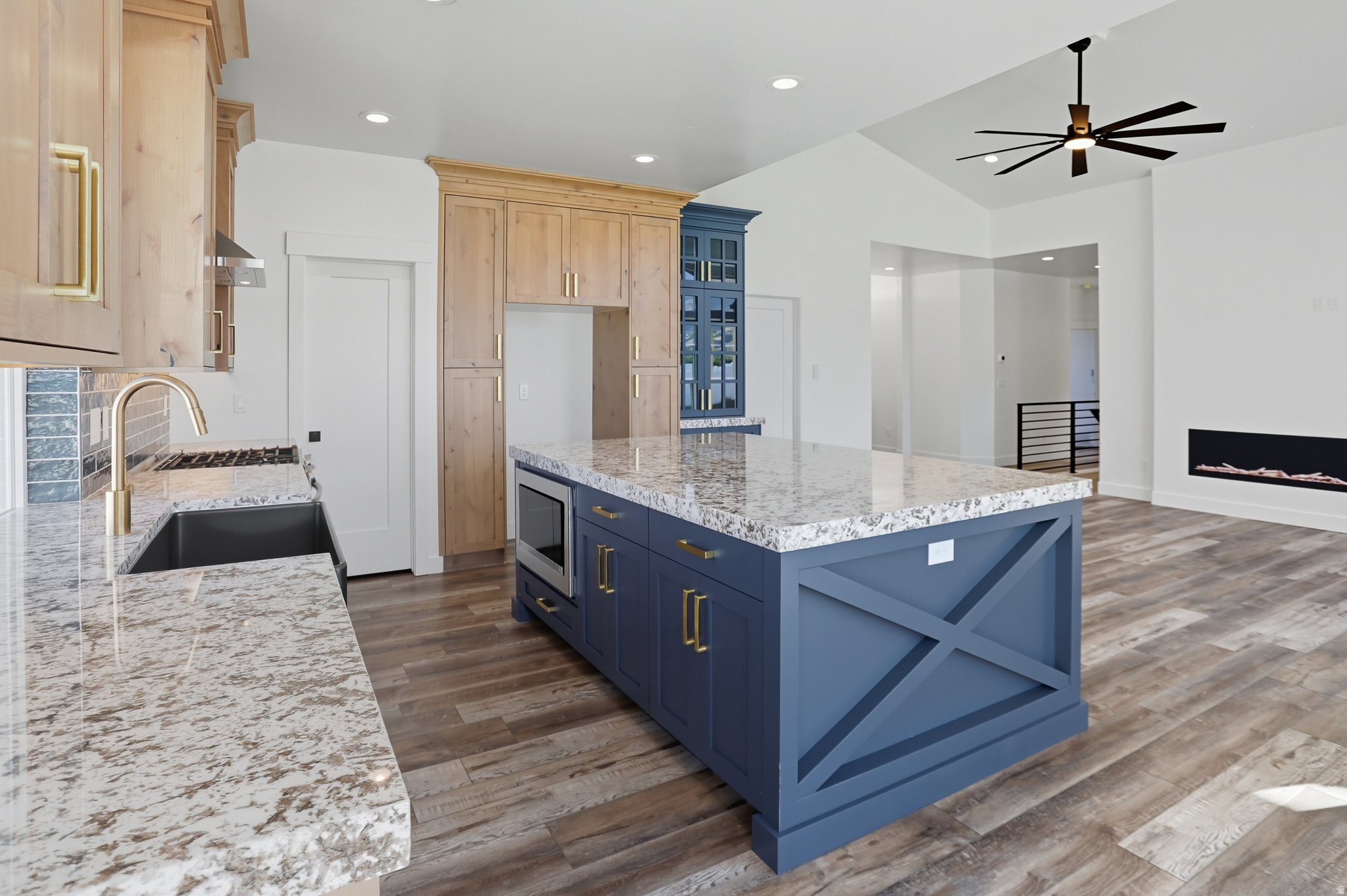 PERRY LANDING - Residential