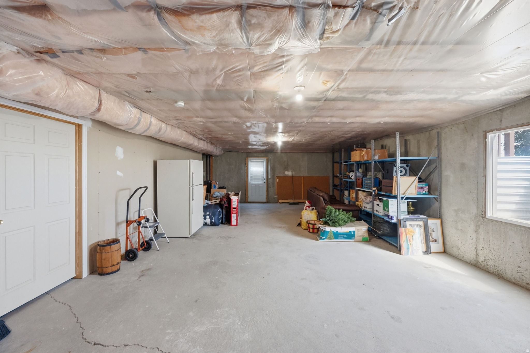 DIAMOND SUMMIT - Residential