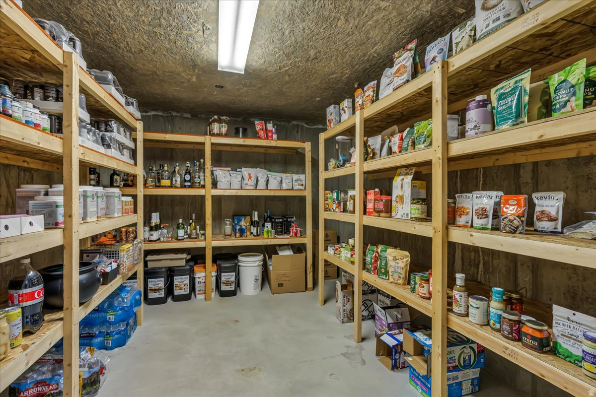 JONES MEADOW - Residential