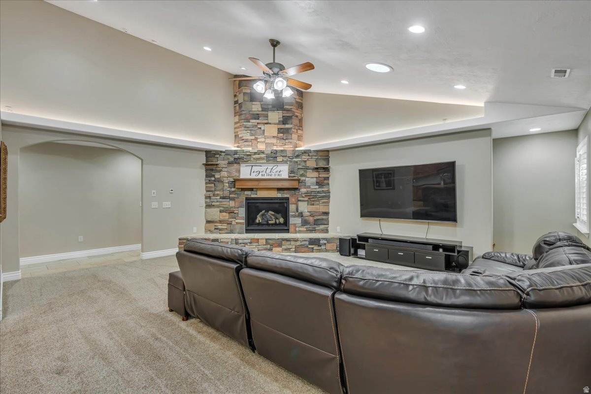 JONES MEADOW - Residential