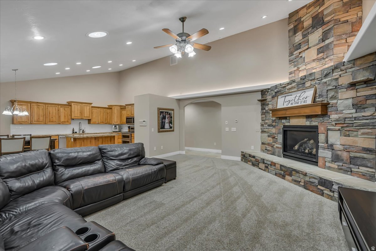 JONES MEADOW - Residential