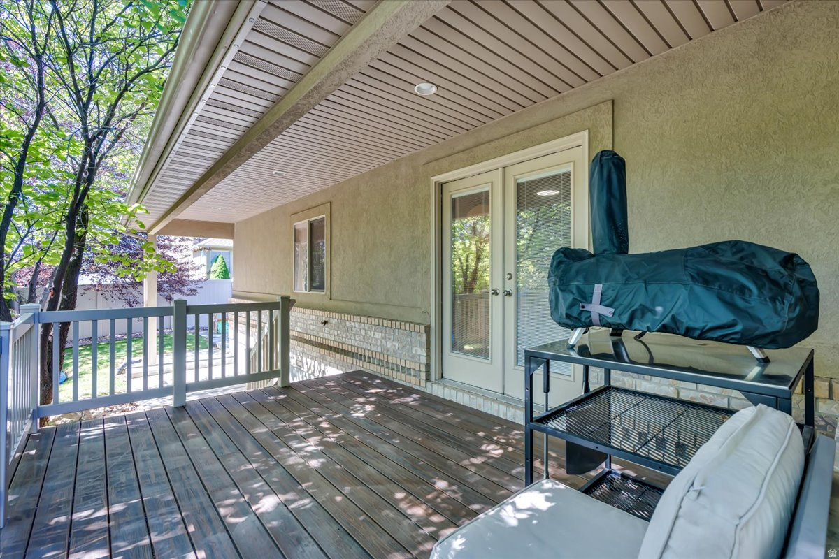 JONES MEADOW - Residential