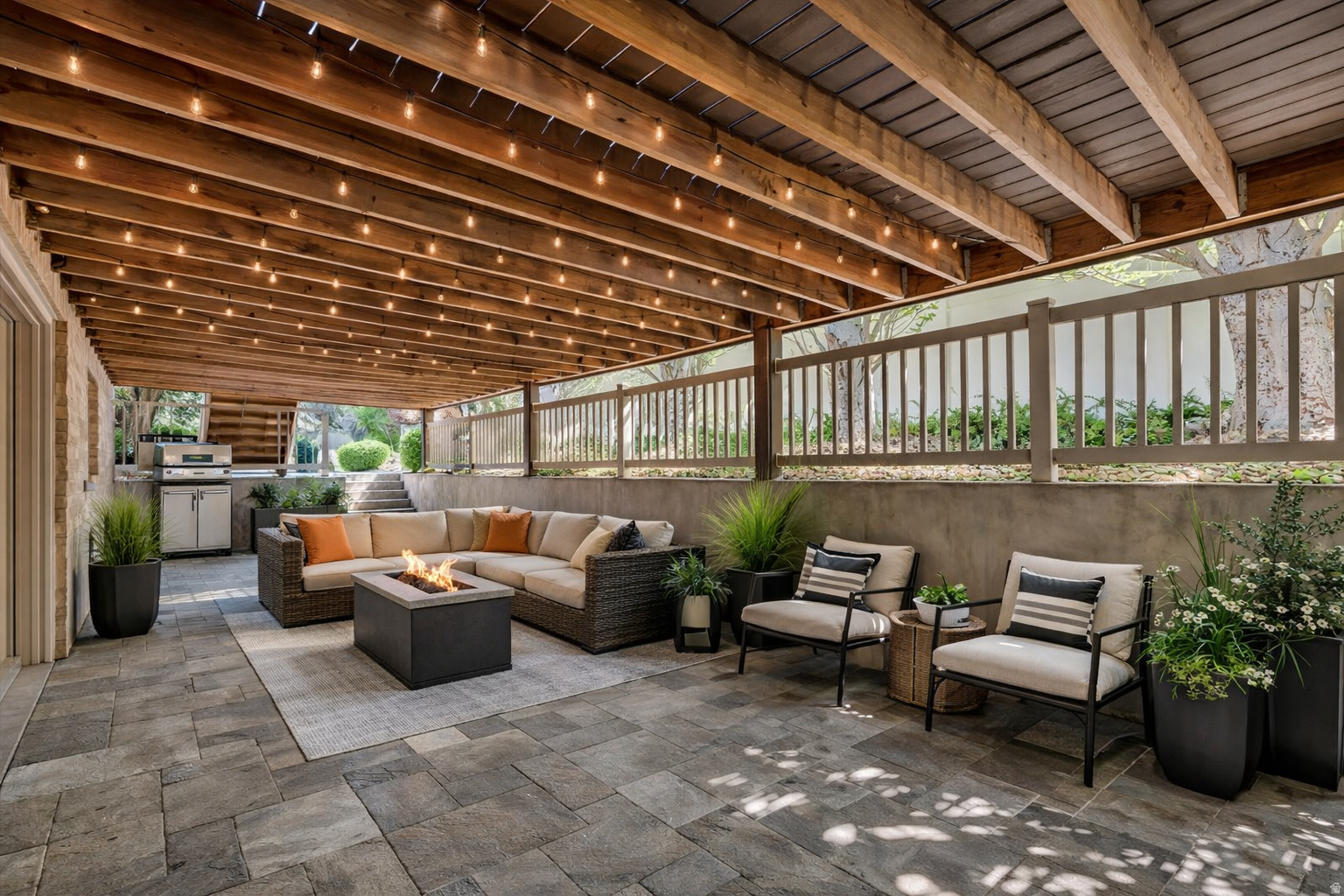 JONES MEADOW - Residential