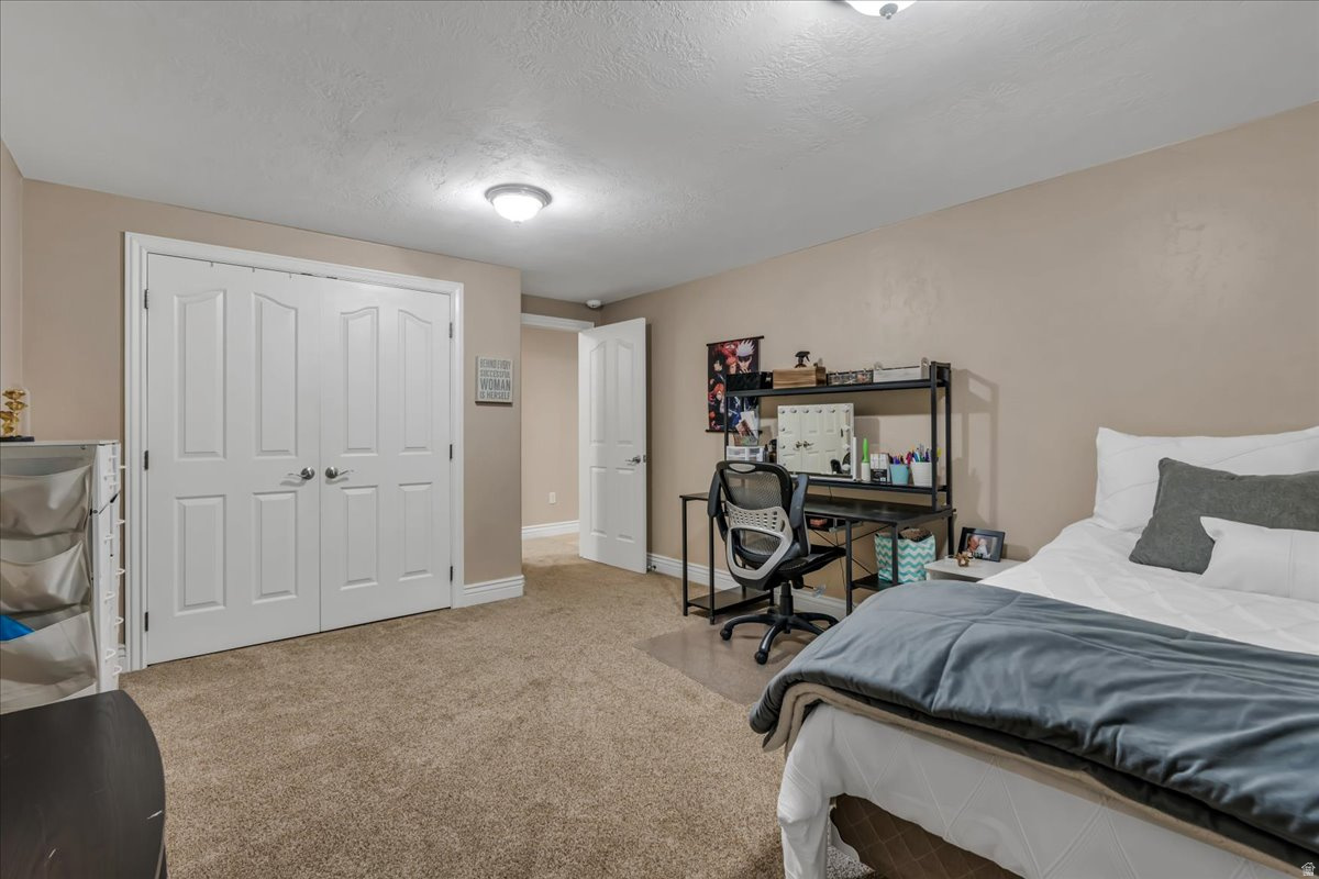 JONES MEADOW - Residential