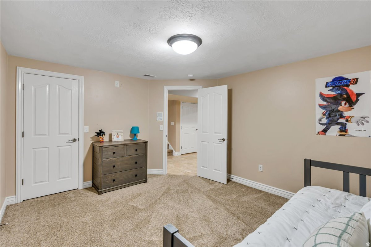 JONES MEADOW - Residential