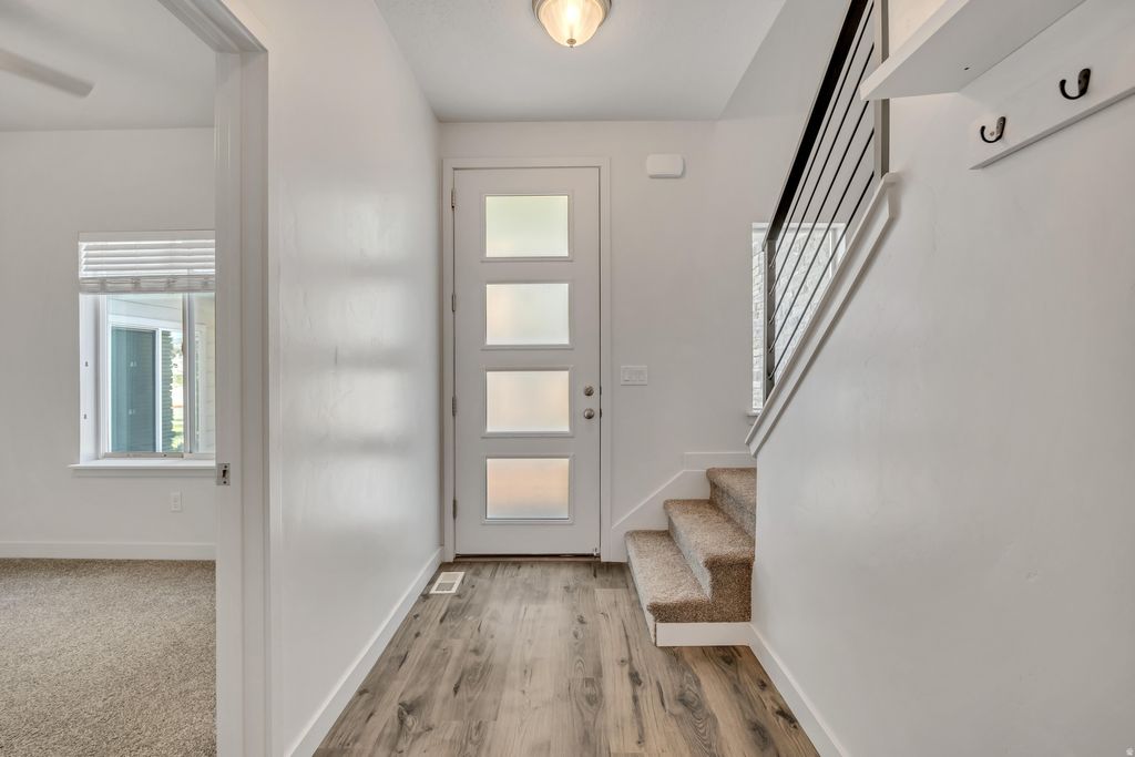 Photo of 986 W CYAN VALLEY WAY S, Bluffdale, UT 84065 (MLS # 2156840)