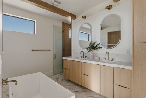 Tiny photo for 863 N EMERY LN, Elk Ridge, UT 84651 (MLS # 2162583)