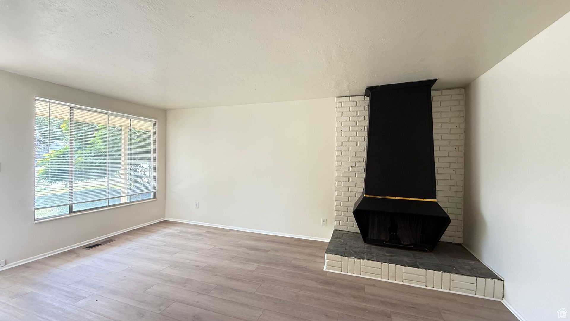 TEN AC PLAT A - Residential Lease
