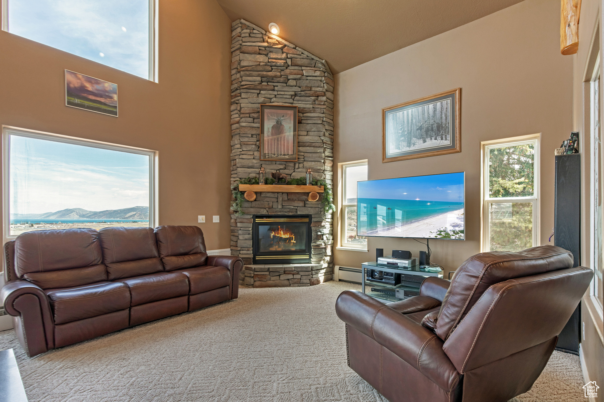 LAST CHANCE PH 1 LOT 8 - Residential