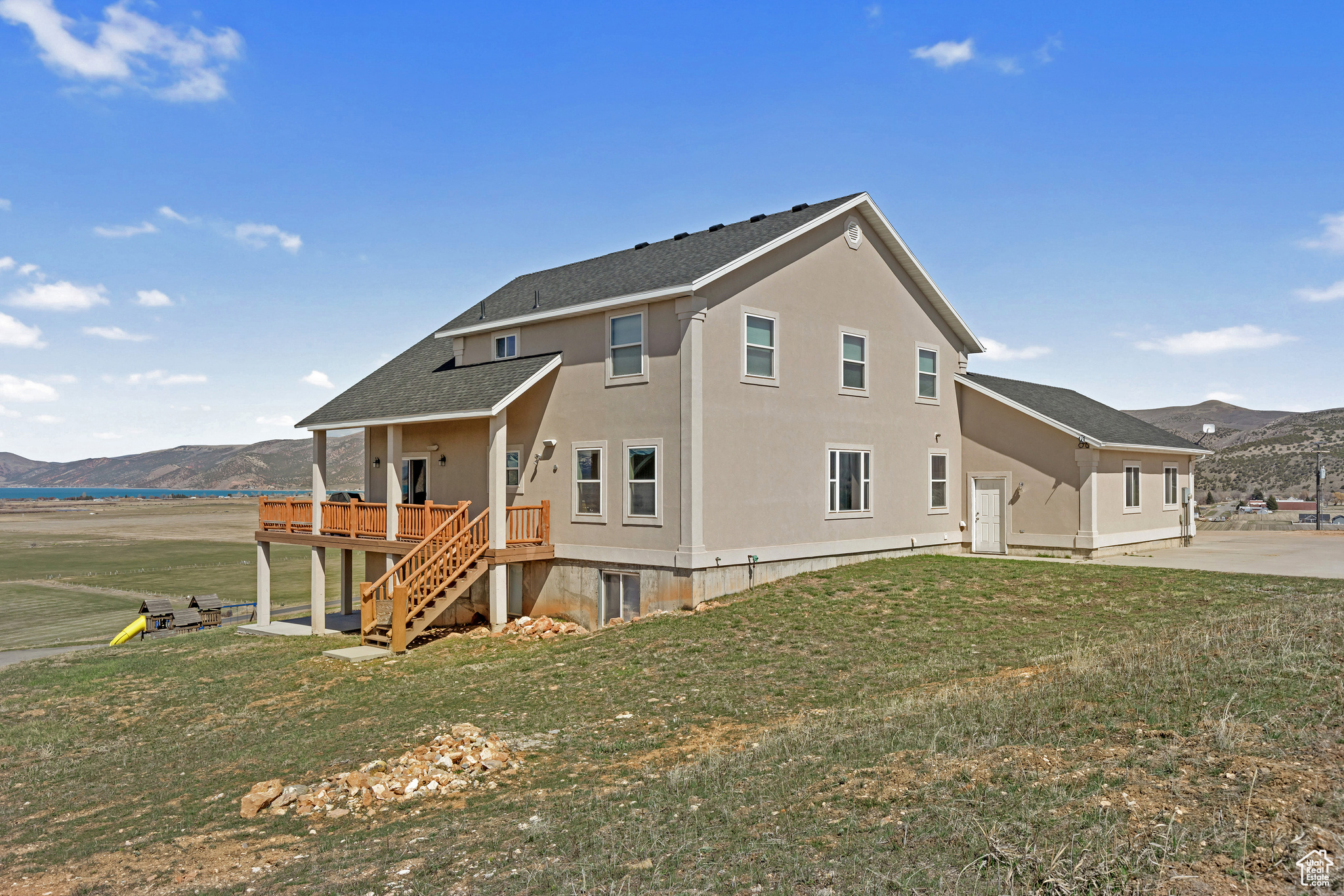 LAST CHANCE PH 1 LOT 8 - Residential