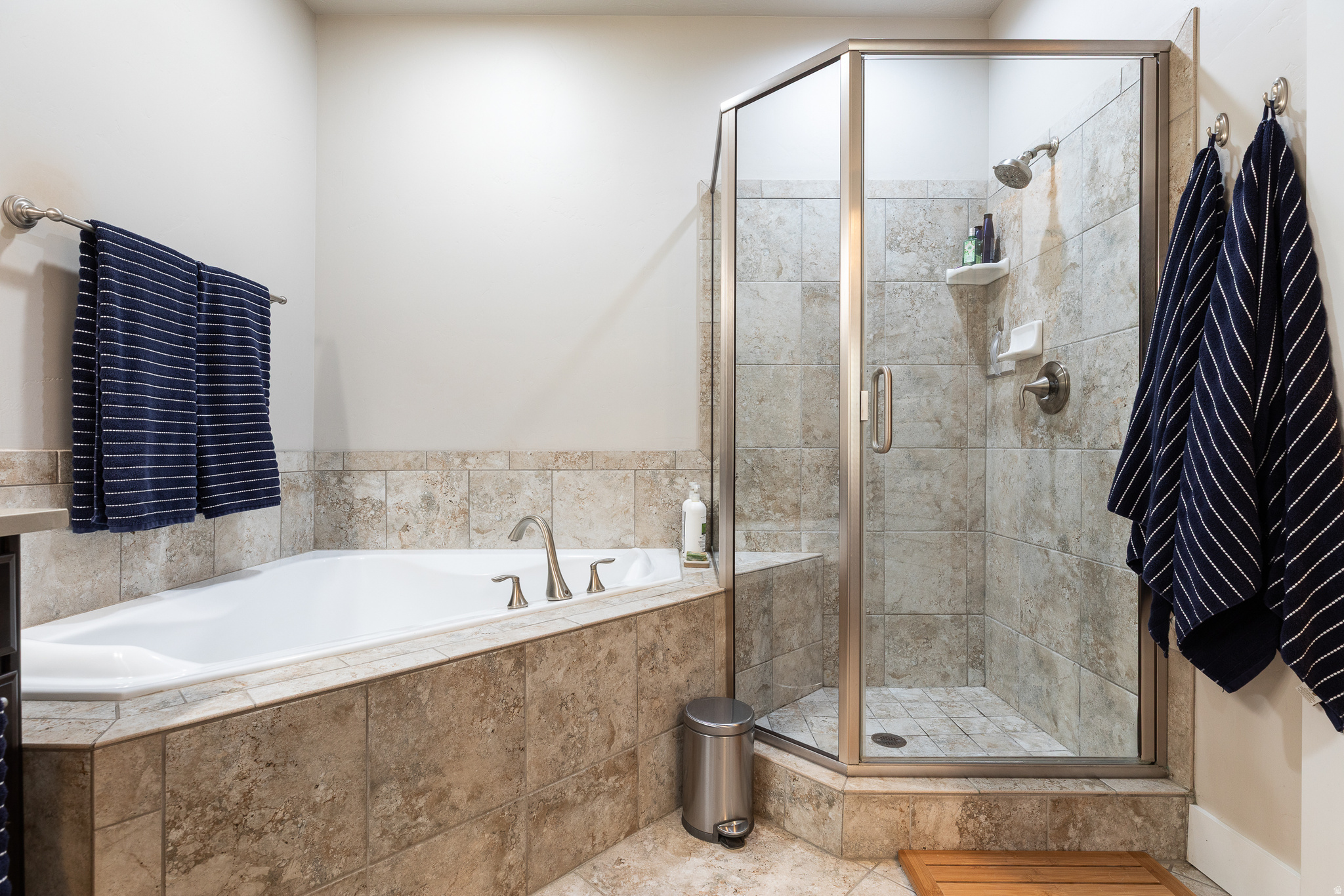 DAYBREAK GARDENPARK - Residential