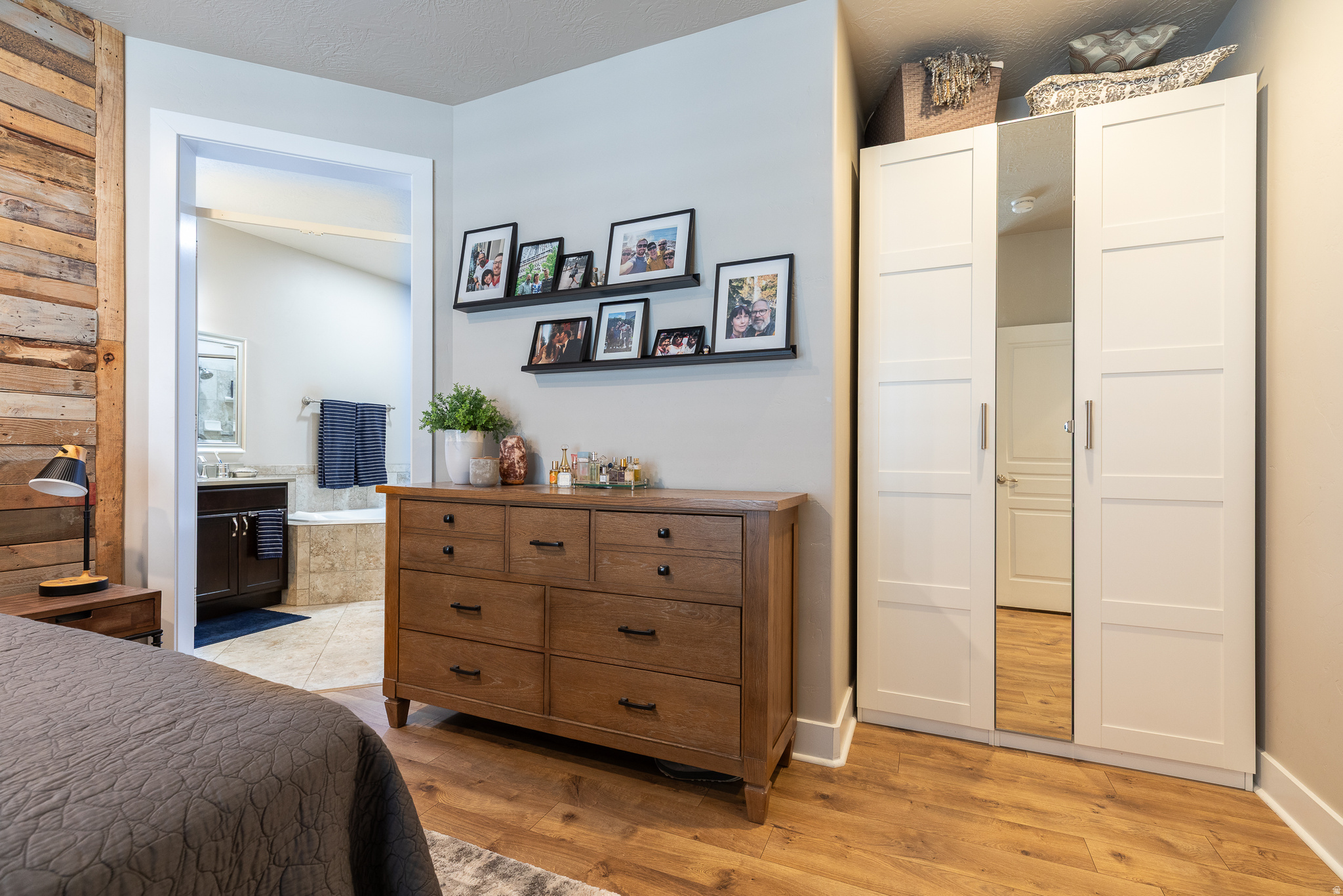 DAYBREAK GARDENPARK - Residential