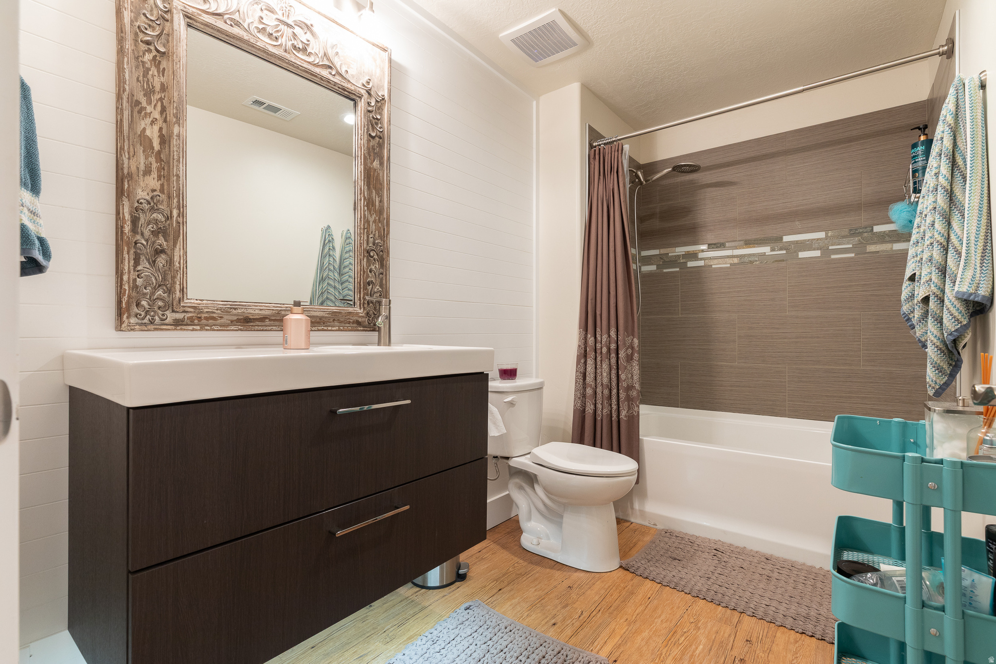 DAYBREAK GARDENPARK - Residential