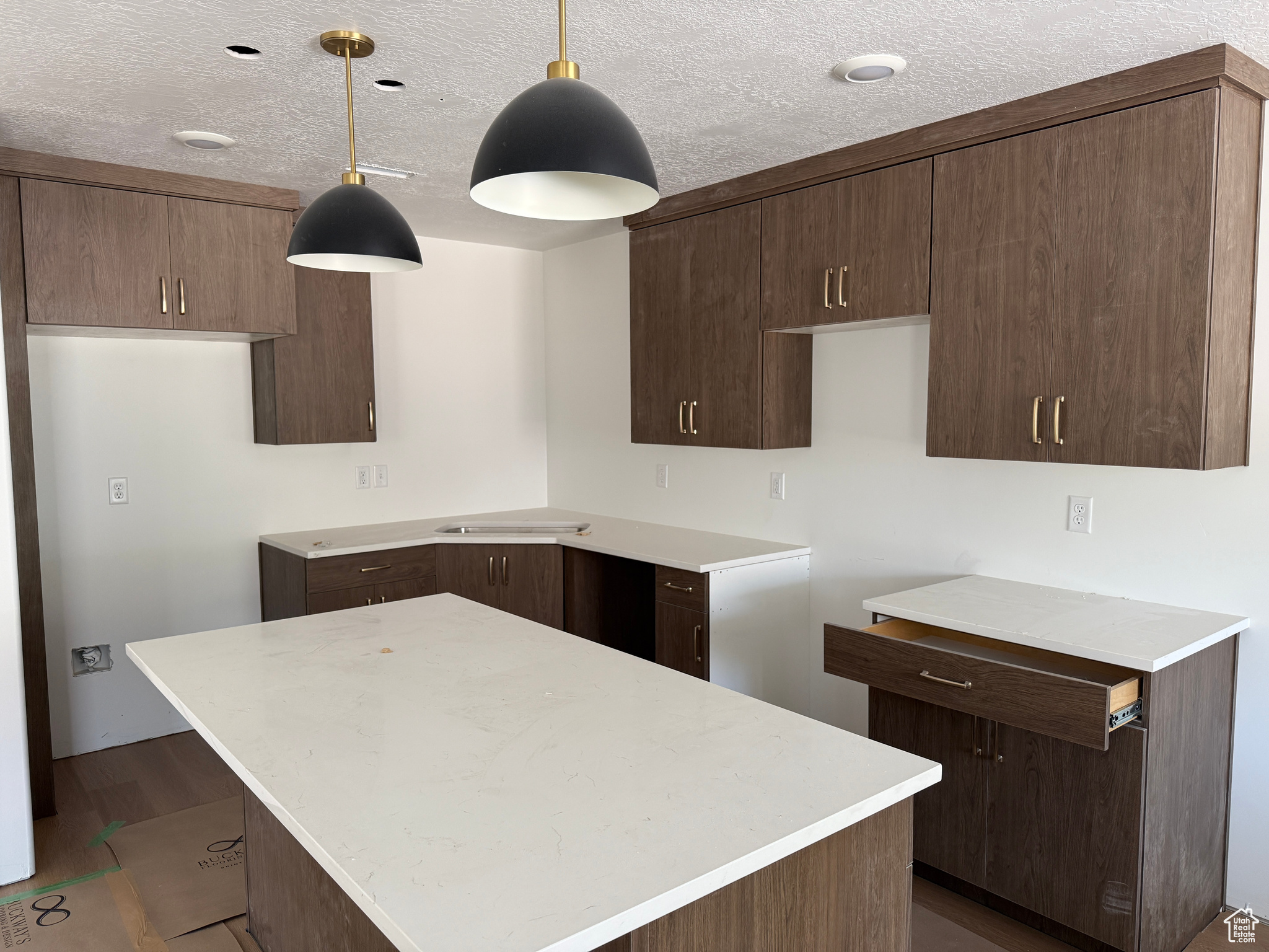 376 N LIBERTY COVE DR