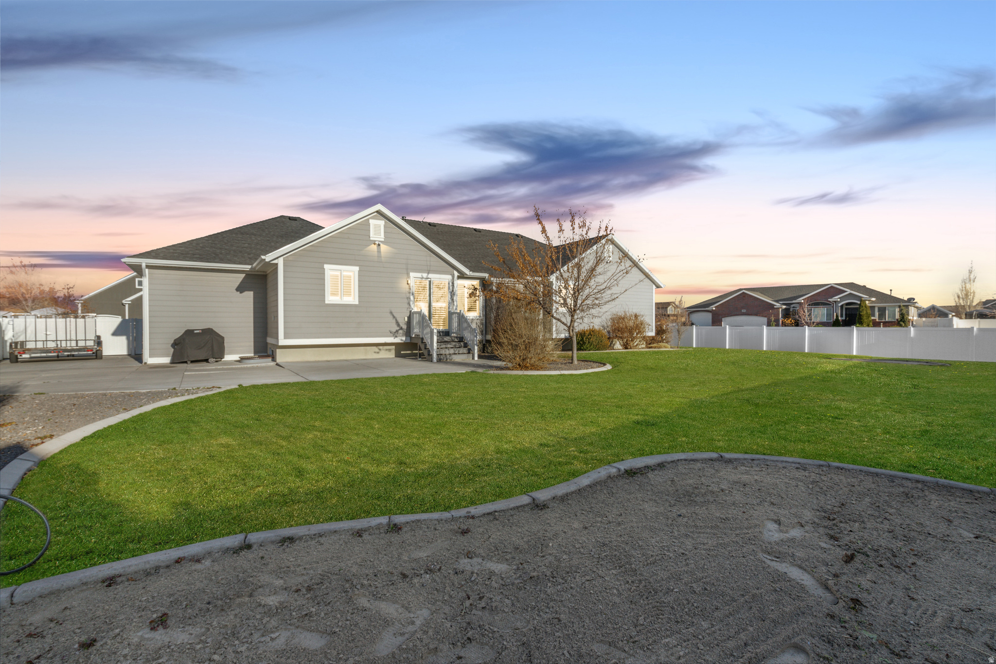 BRIDGEWAY ISLAND - Residential