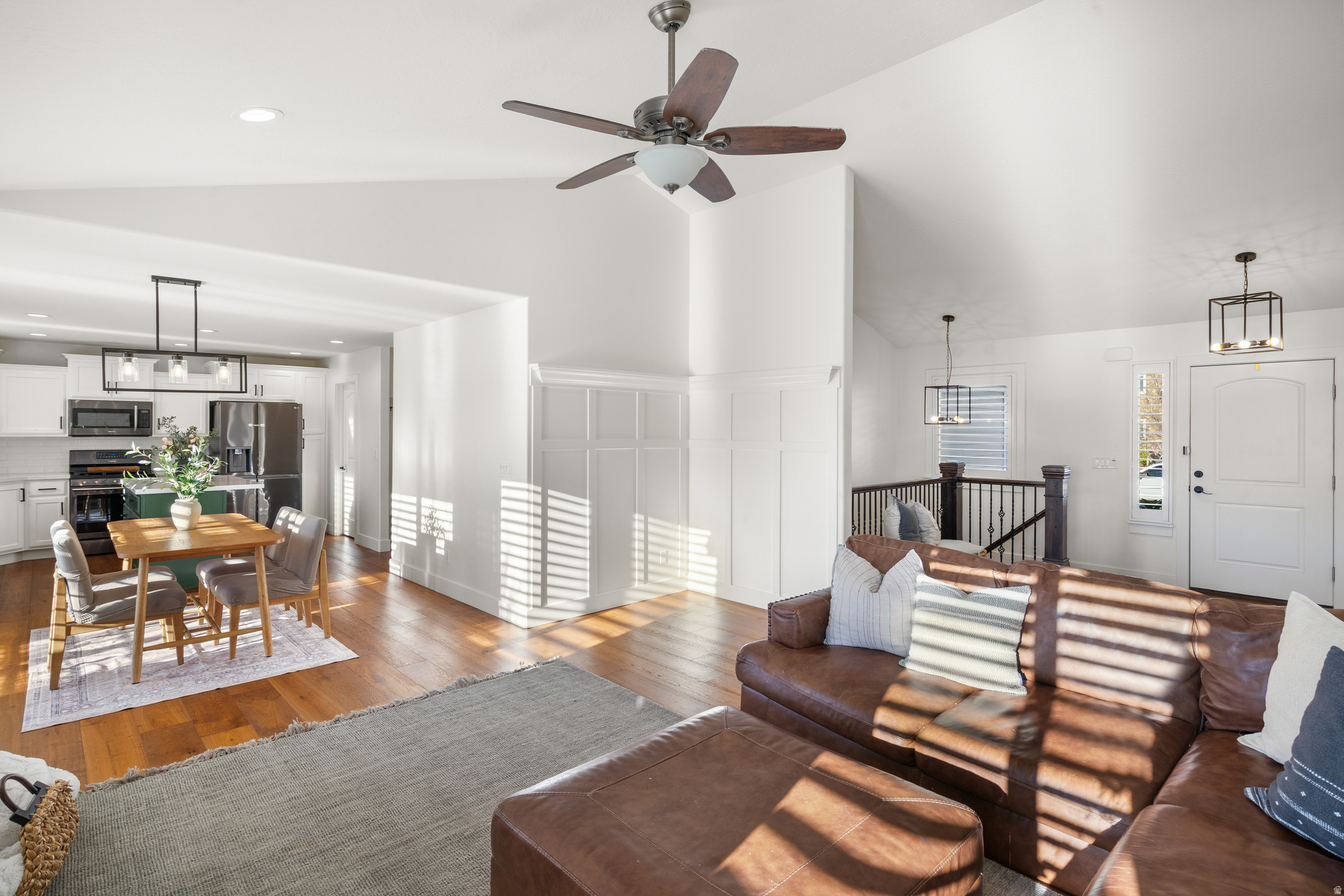 BRIDGEWAY ISLAND - Residential