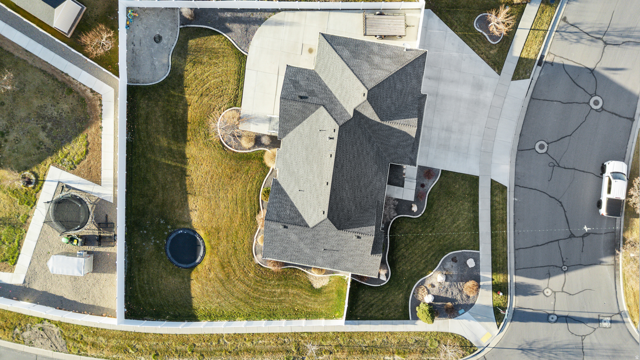 BRIDGEWAY ISLAND - Residential