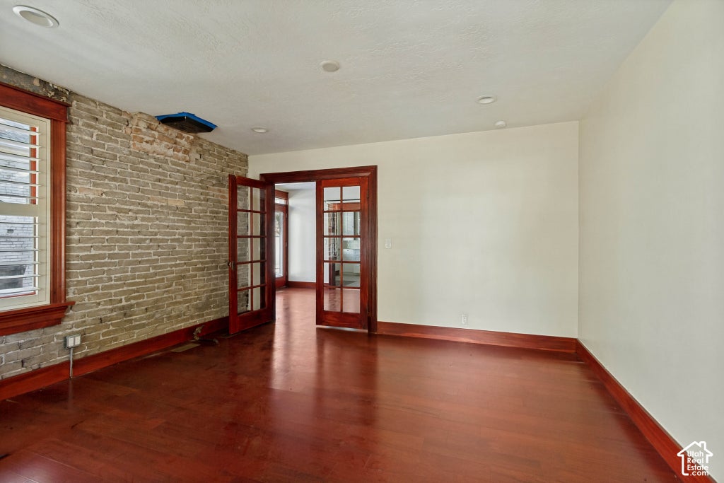 Photo of 256 N 300 W, Provo, UT 84601 (MLS # 2190803)