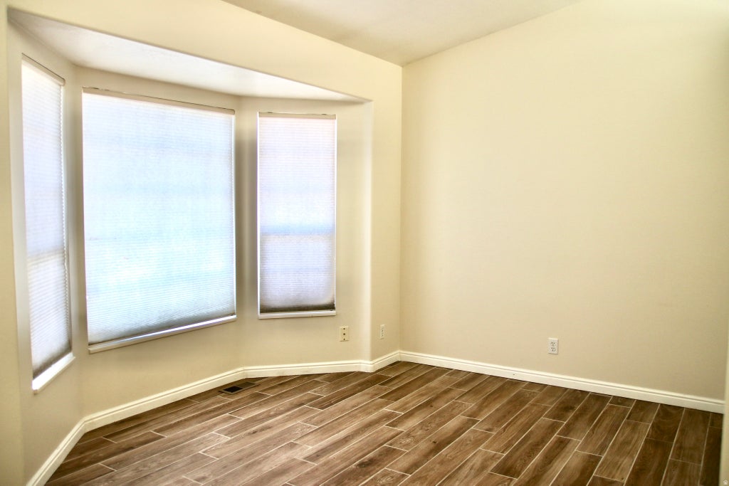 Photo of 306 E 670 N, Tooele, UT 84074 (MLS # 2183664)