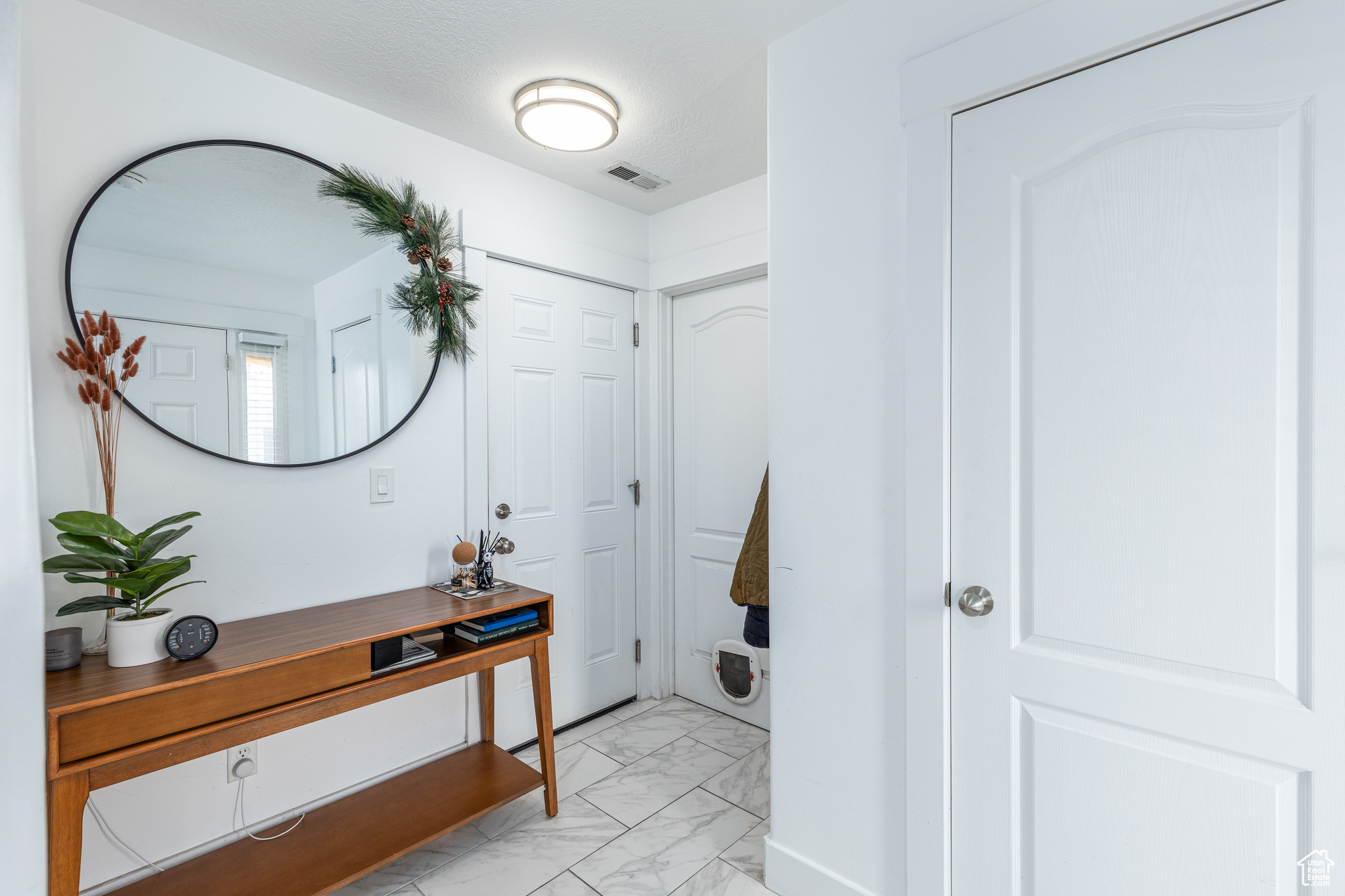 177 W Barry Links Way, Salt Lake City, Utah image 2