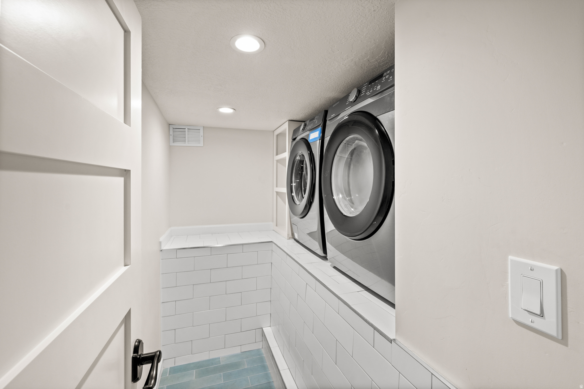 LONGVIEW PARK ADD - Residential