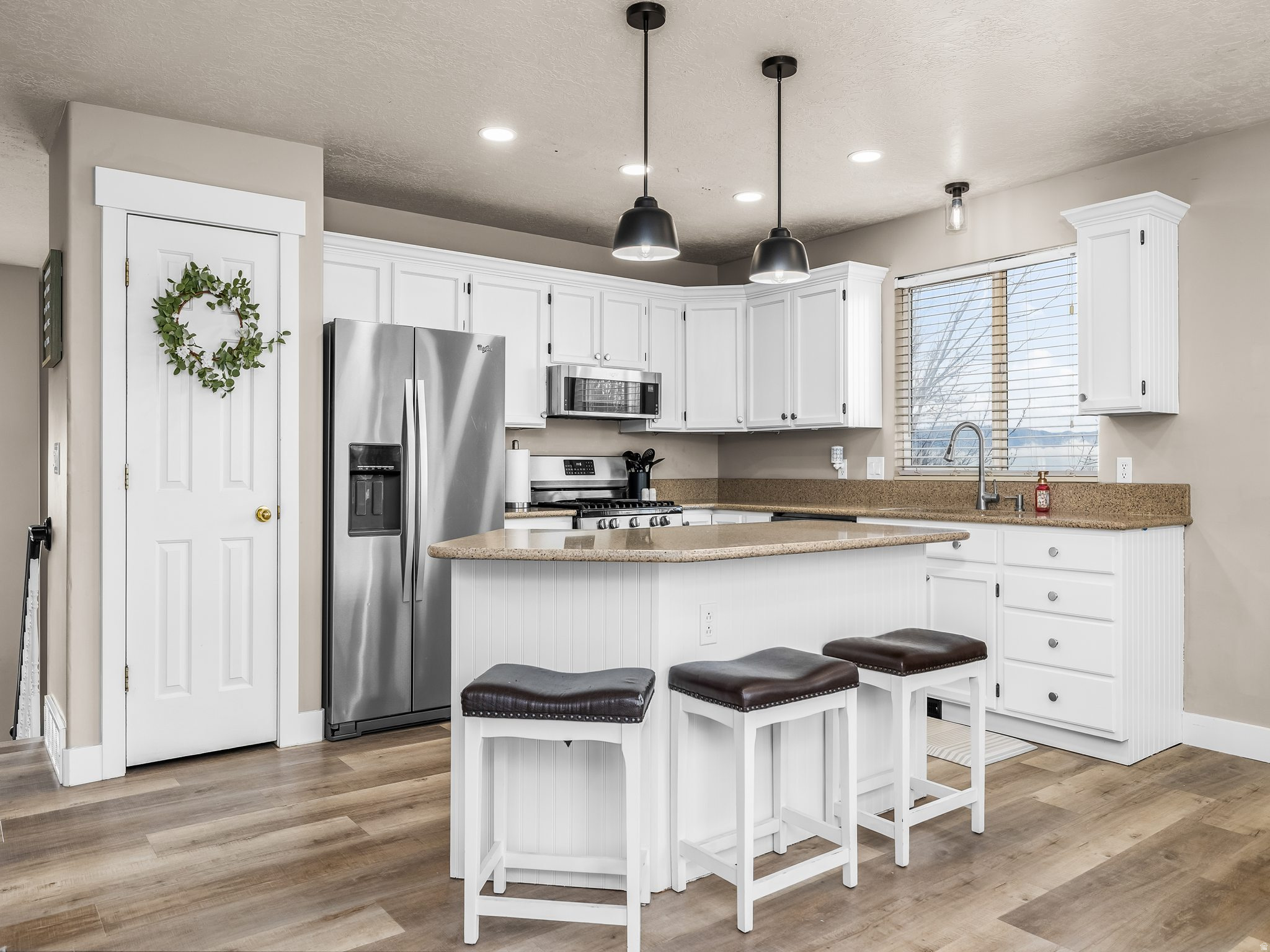 HIGH MOUNTAIN MEADOW - Residential