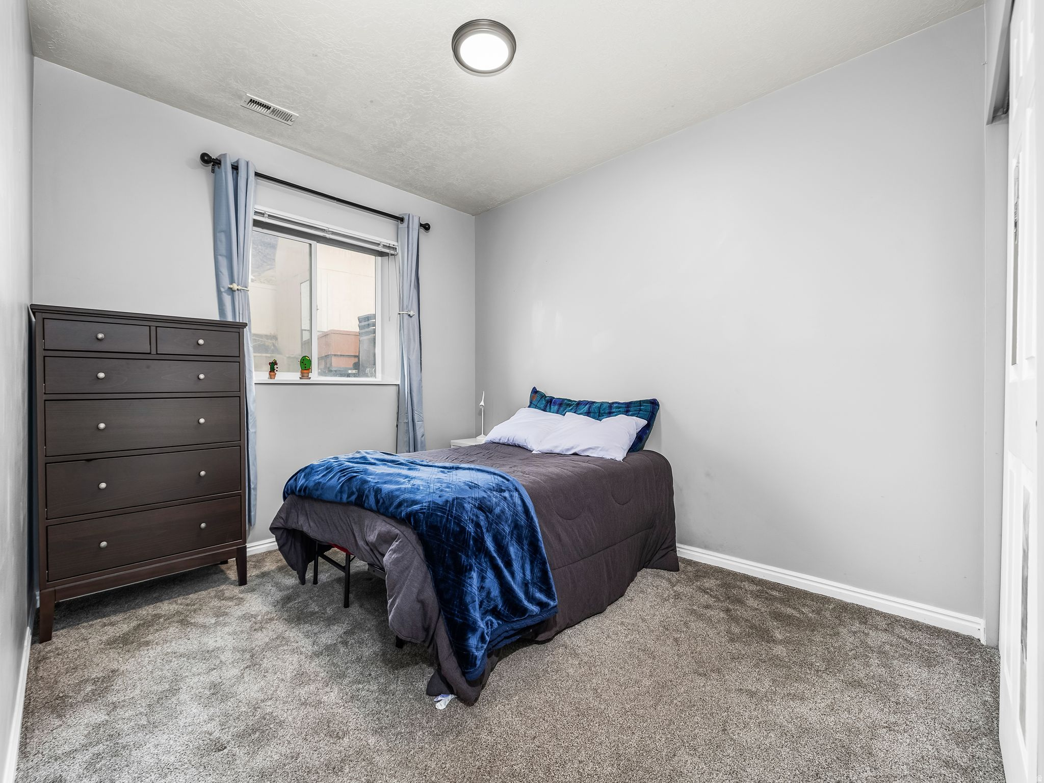 HIGH MOUNTAIN MEADOW - Residential