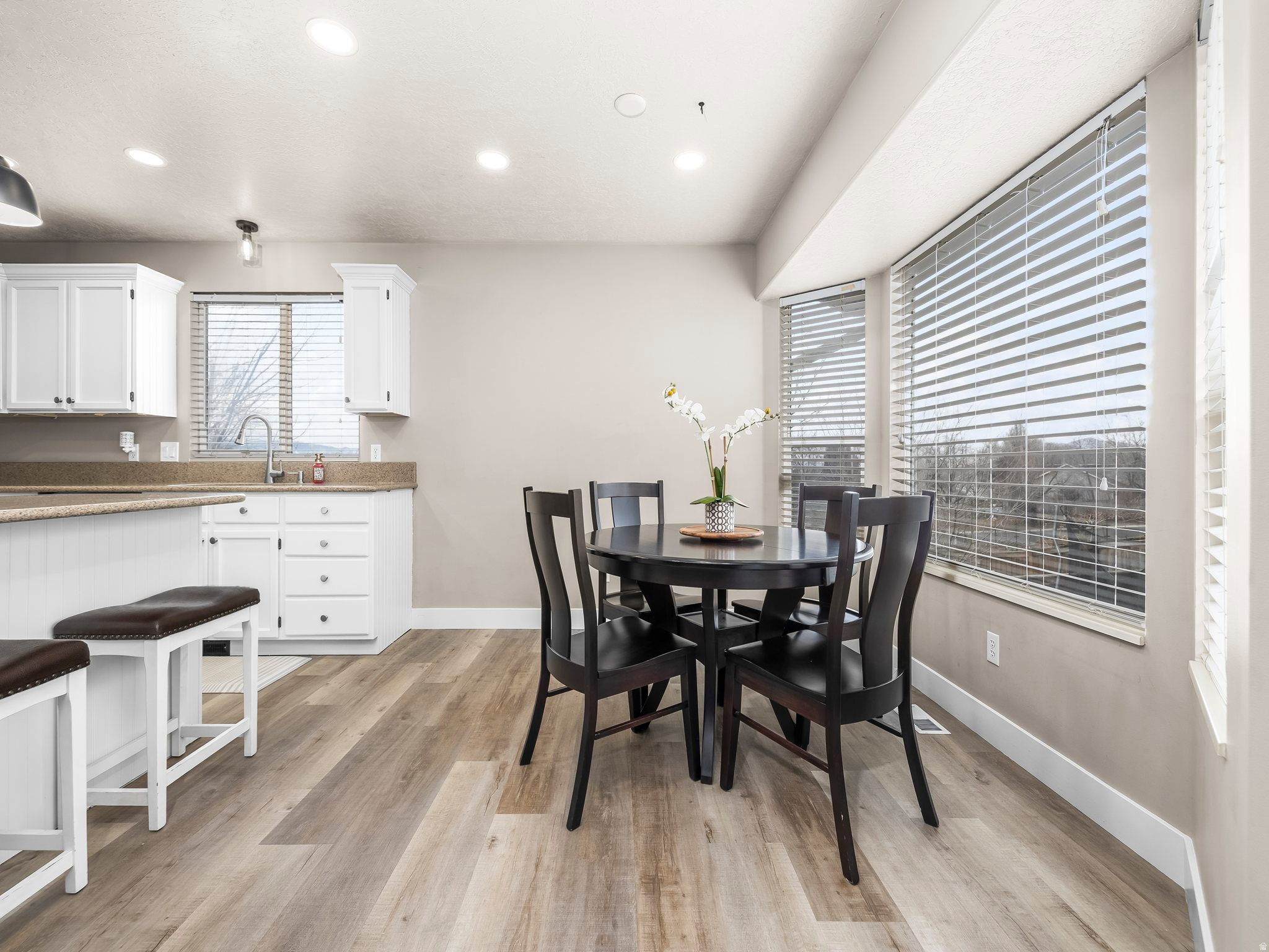 HIGH MOUNTAIN MEADOW - Residential