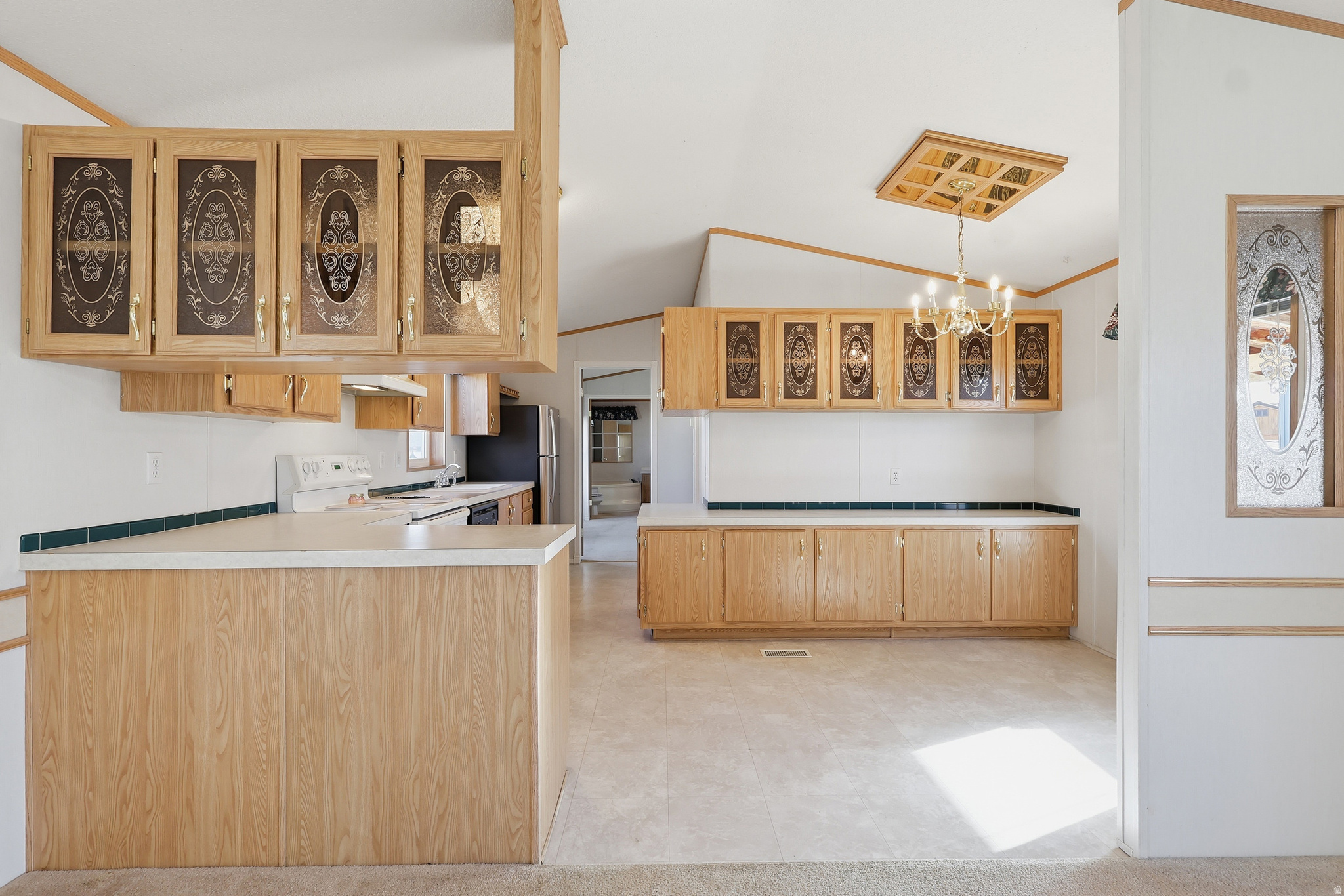 TOWN & COUNTRY ESTATES - Residential