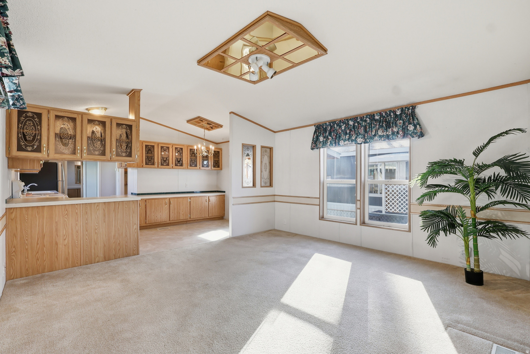 TOWN & COUNTRY ESTATES - Residential