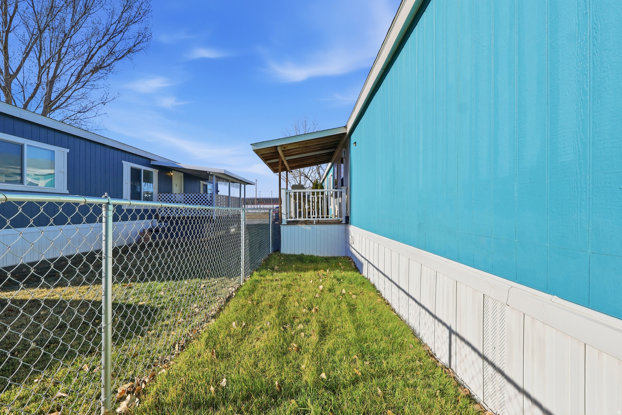 TOWN & COUNTRY ESTATES - Residential