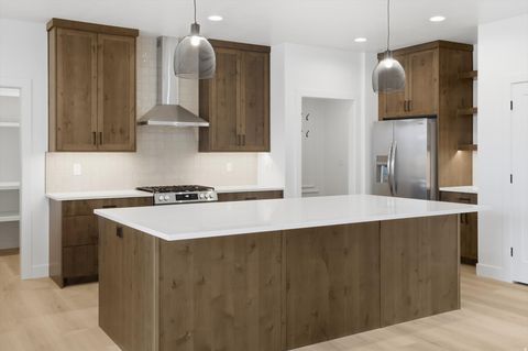 Tiny photo for 8 S 650 W, Hyrum, UT 84319 (MLS # 2126599)