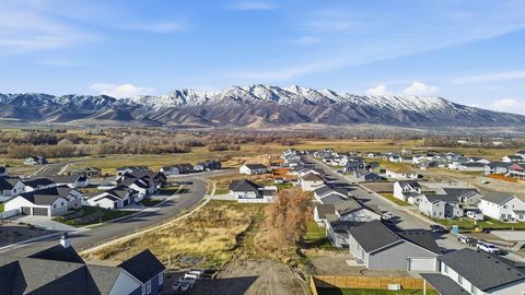 Tiny photo for 8 S 650 W, Hyrum, UT 84319 (MLS # 2126599)