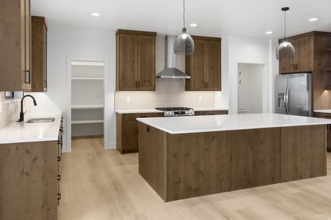 Tiny photo for 8 S 650 W, Hyrum, UT 84319 (MLS # 2126599)